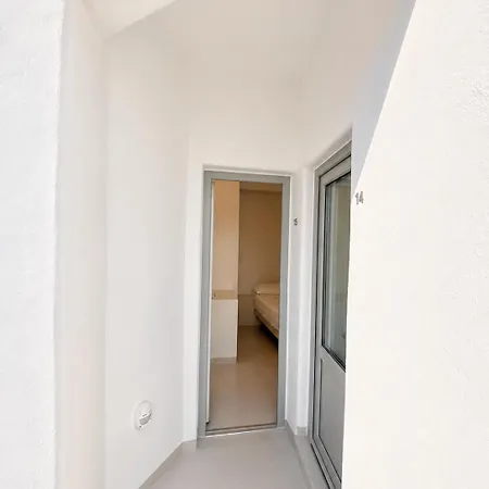 Center Spot Santorini *
